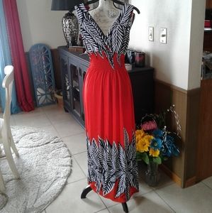 👄 UNIQUE MAXI DRESS